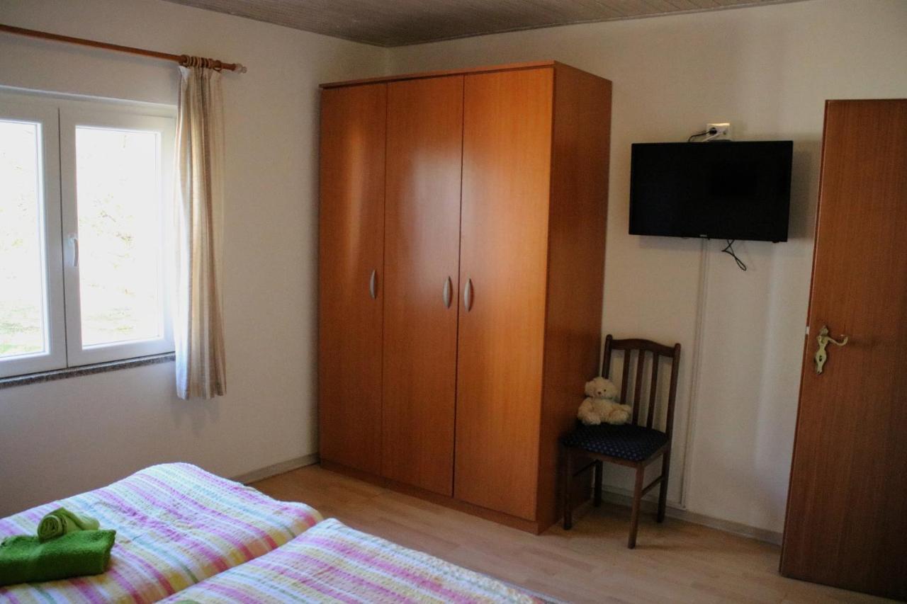 Apartments & Rooms Neno トゥリバニ・クルシサ エクステリア 写真
