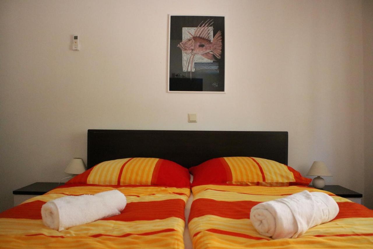 Apartments & Rooms Neno トゥリバニ・クルシサ エクステリア 写真