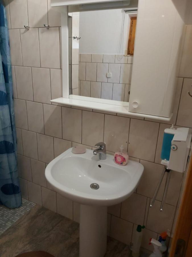 Apartments & Rooms Neno トゥリバニ・クルシサ エクステリア 写真