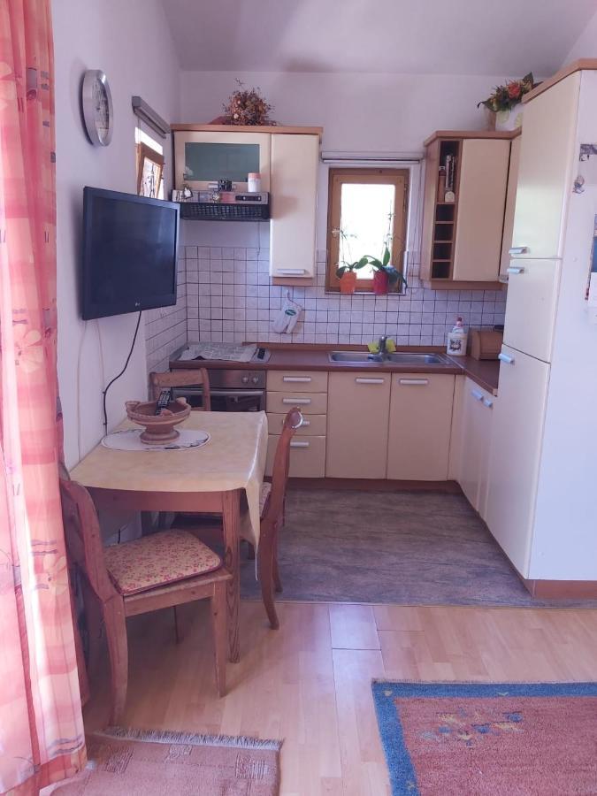 Apartments & Rooms Neno トゥリバニ・クルシサ エクステリア 写真
