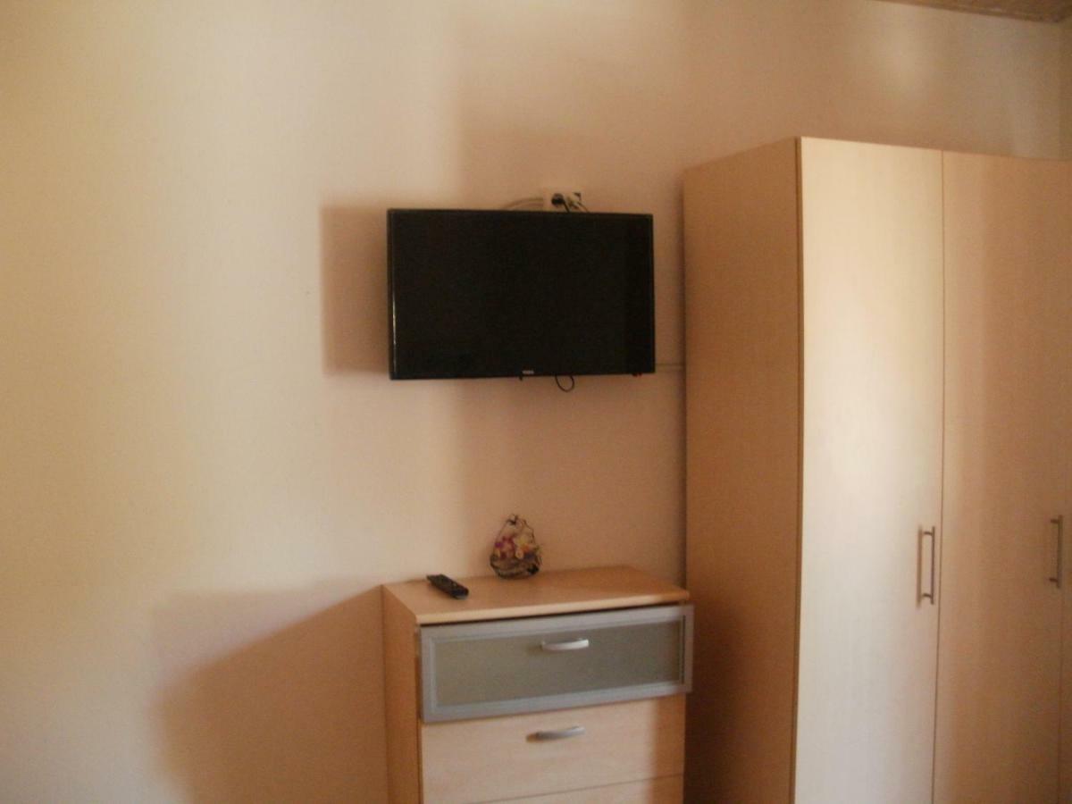 Apartments & Rooms Neno トゥリバニ・クルシサ エクステリア 写真